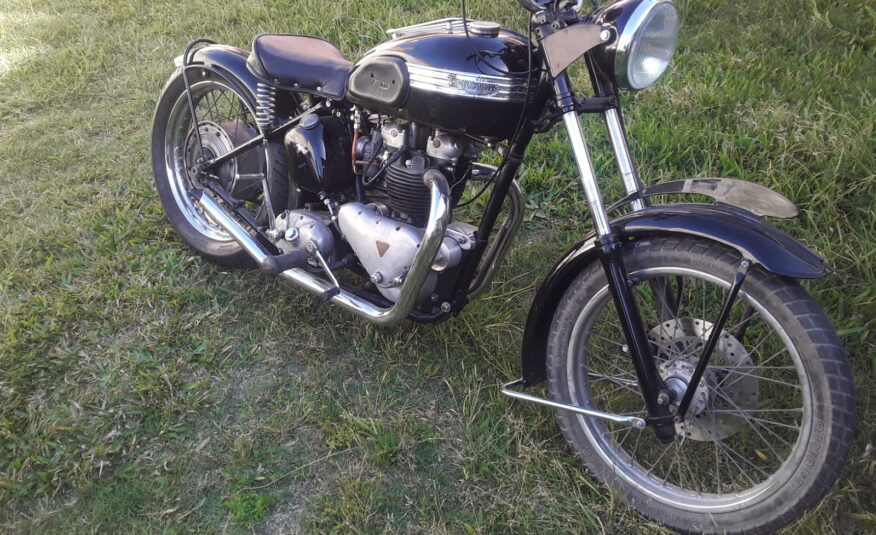 Triumph 500